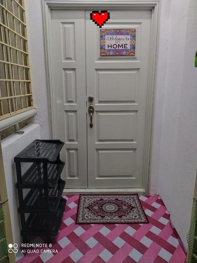 Pd Laguna Homestay Red Port Dickson Esterno foto
